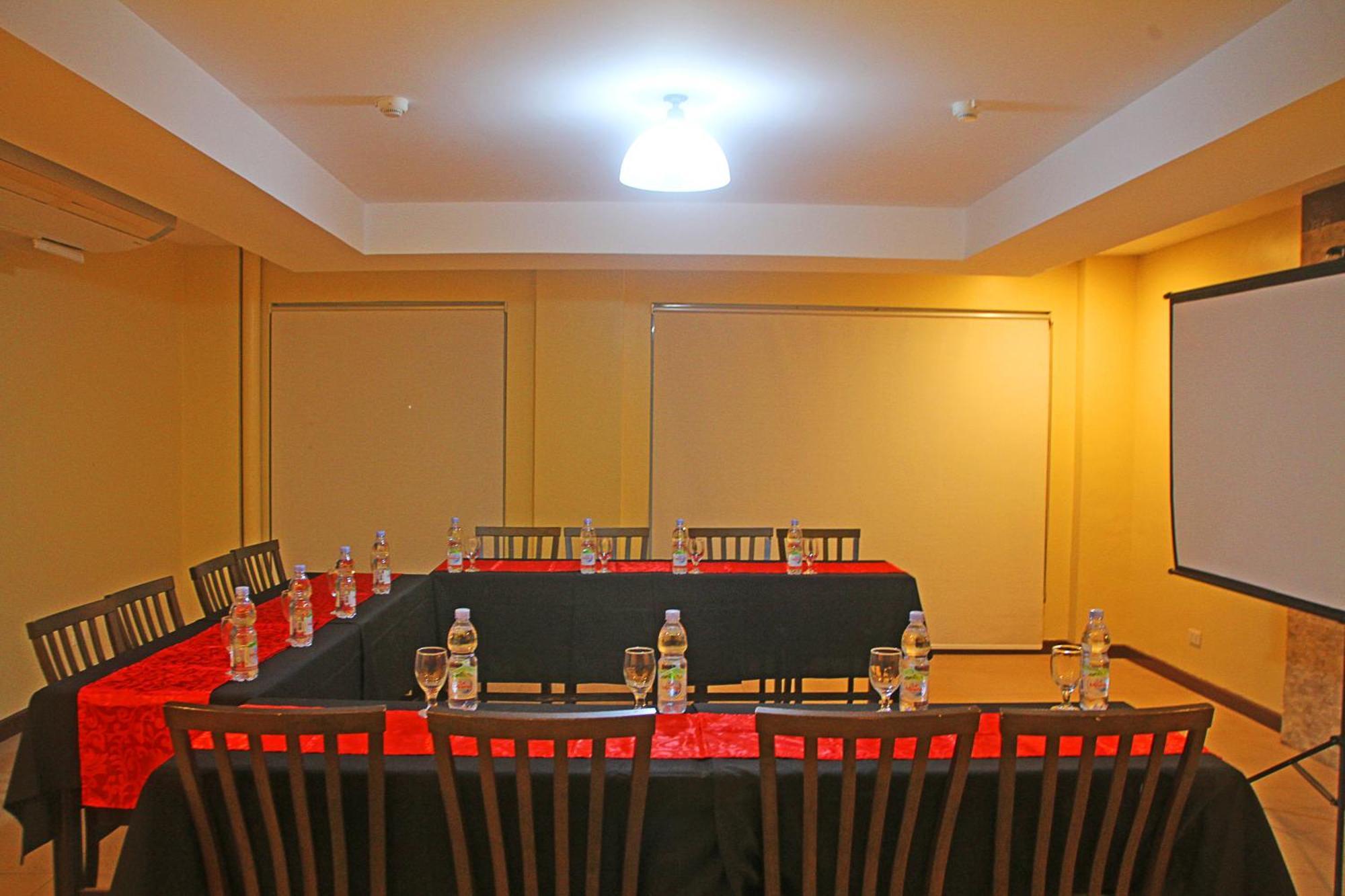 Hotel Palacio Puerto Princesa Eksteriør billede